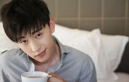 冯照洋爆料东哥视频播放,揭秘背后惊人真相  第2张