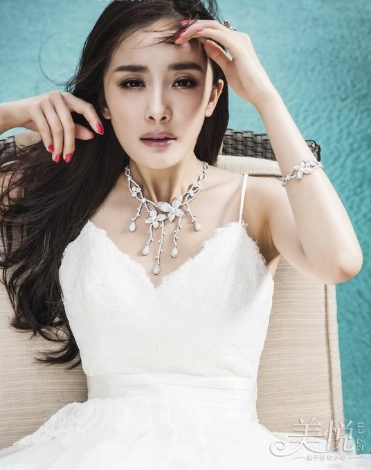 多家媒体爆料杨幂视频,揭秘明星私生活细节