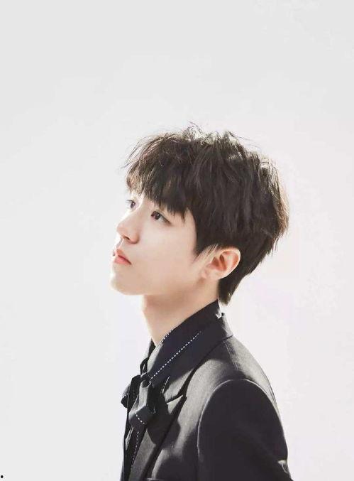 王俊凯漫画爆料视频大全,揭秘偶像幕后生活  第3张