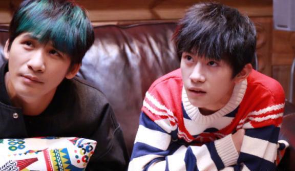 大张伟直播间爆料视频,独家爆料幕后故事 第2张 大张伟直播间爆料视频,独家爆料幕后故事 第2张