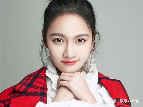 娱乐圈美女最新爆料,揭秘明星们的真实生活与情感纠葛 第3张 娱乐圈美女最新爆料,揭秘明星们的真实生活与情感纠葛 第3张