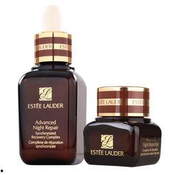 雅思兰黛最新爆料,最新爆料揭示品牌背后故事 第3张 雅思兰黛最新爆料,最新爆料揭示品牌背后故事 第3张