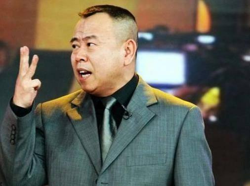 媒体爆料潘长江视频,引发网友热议