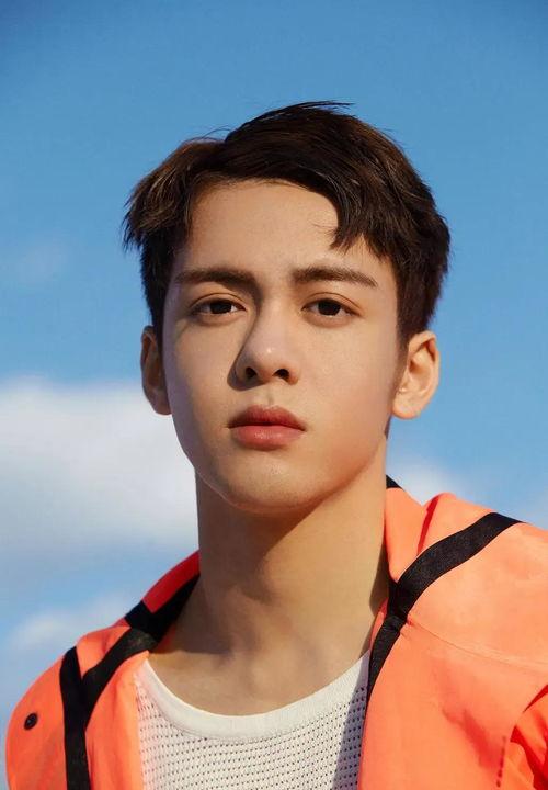 内娱爆料曾舜晞视频大全,内娱爆料下的多面风采