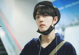 杨姓男星爆料事件视频播放,揭秘娱乐圈背后真相 第2张 杨姓男星爆料事件视频播放,揭秘娱乐圈背后真相 第2张